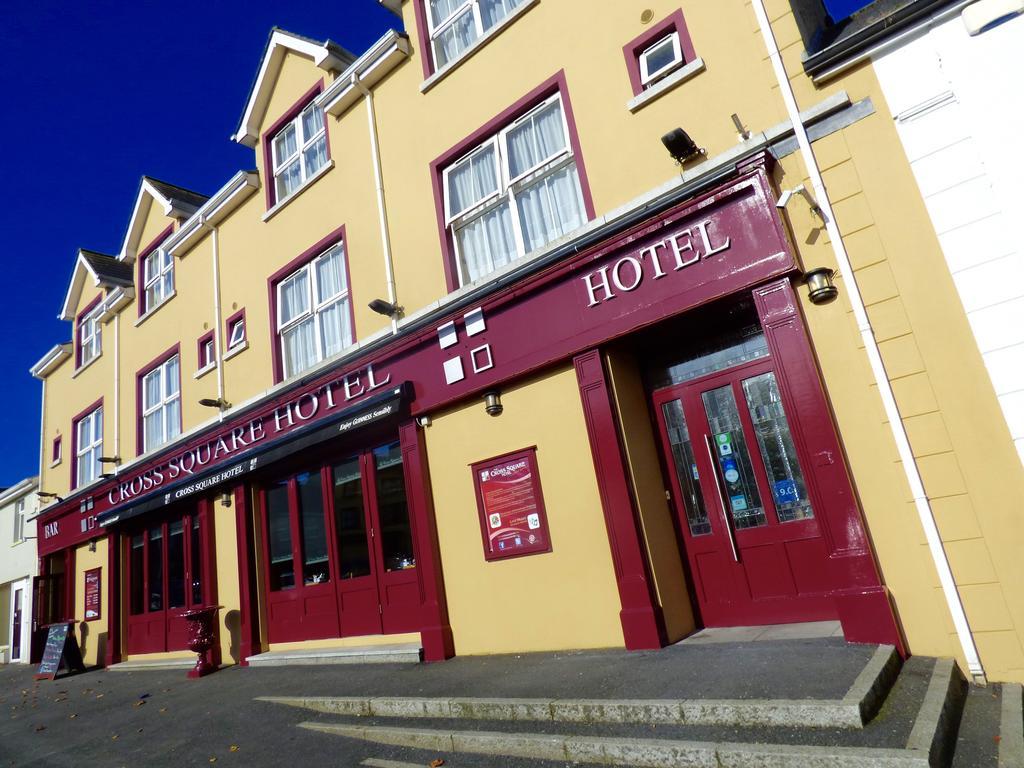 Cross Square Hotel Crossmaglen Buitenkant foto